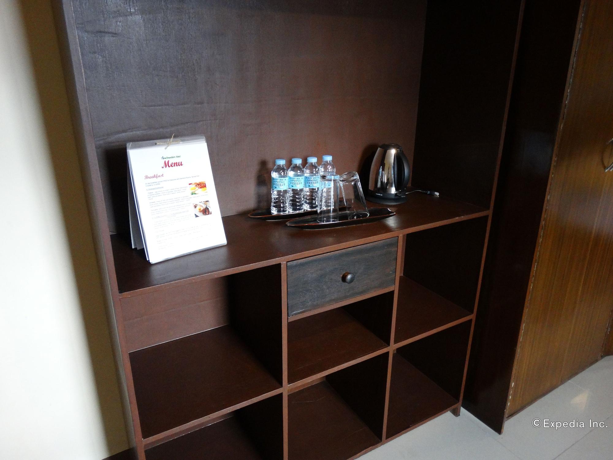 Time Travellers Hotel Manila Ngoại thất bức ảnh