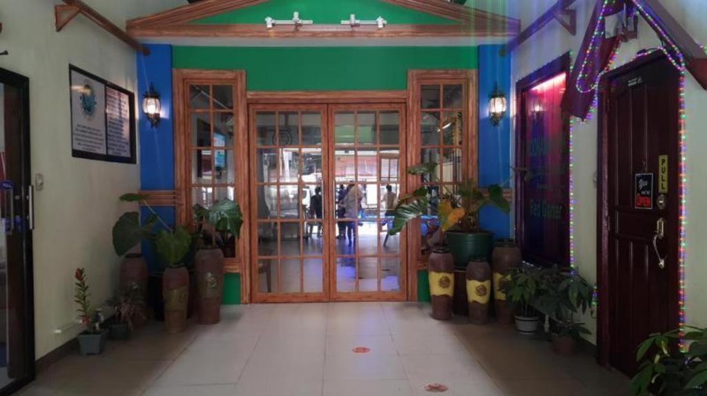 Time Travellers Hotel Manila Ngoại thất bức ảnh